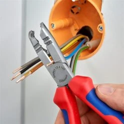 Knipex 13 42 165 Abmantelungszange 10 Knipex 13 42 165 Abmantelungszange -Knipex knipex 1342165 00 POW A 01